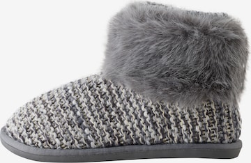 Next Тапки в Серый: спереди