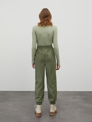 EDITED Tapered Pants 'Madison' in Green