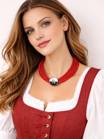 Allgäu Rebell Necklace 'Betti' in Red: front