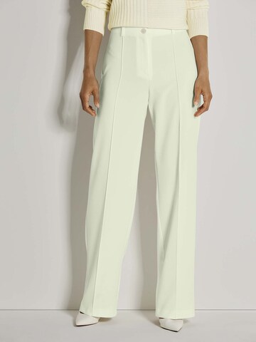 MADELEINE Loosefit Hose in Weiß: Vorderseite