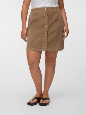 Vero Moda Curve - Falda 'VMCETTA' en marrón: frente