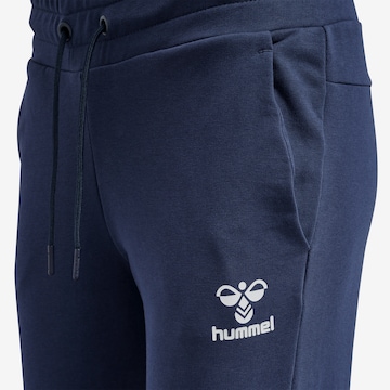 Hummel Slimfit Sportbroek in Blauw