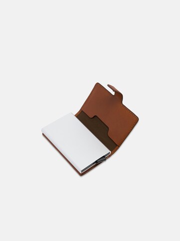 The Bridge Wallet in Brown