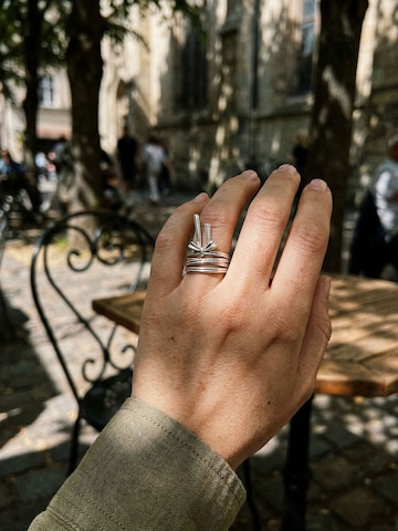 Nemomatheo Ring 'Ribbon Knot' in Silver