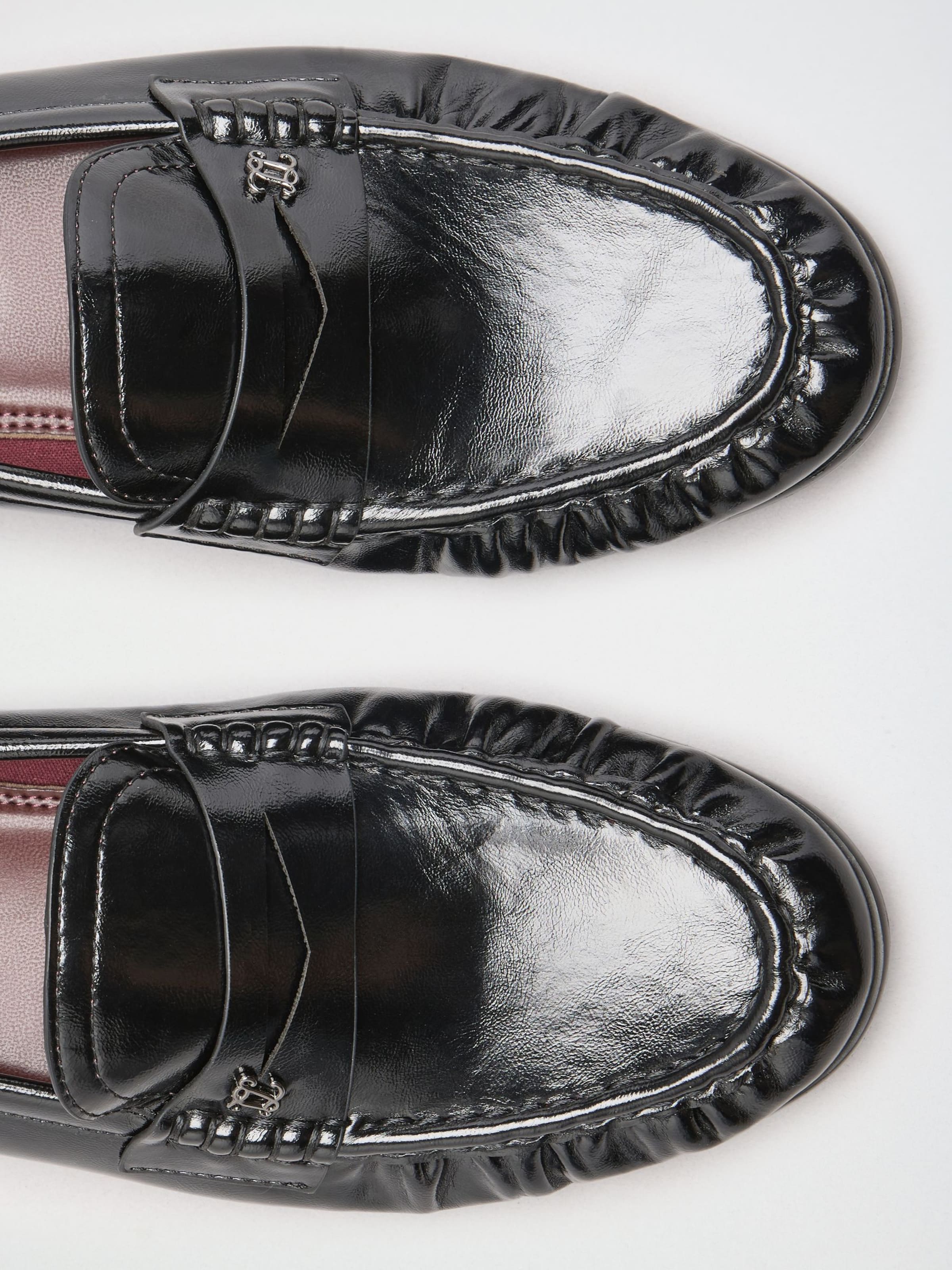 Slipper di Lipsy in nero
