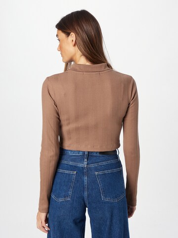 T-shirt Calvin Klein Jeans en marron