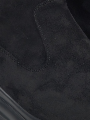 Estro Chelsea boots '681-15' in Zwart
