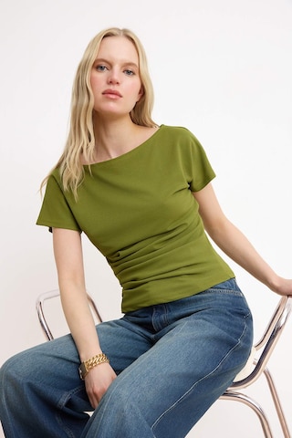 Tricou de la Trendyol pe verde