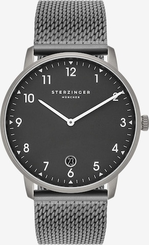 Sterzinger Analog Watch in Grey: front
