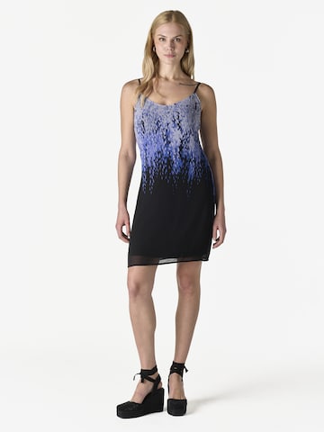 Robe KOROSHI en noir : devant