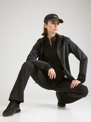 NIKE Performance shirt 'SWIFT' in Black
