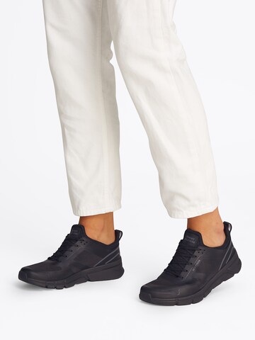 TOMMY HILFIGER - Zapatillas deportivas bajas 'MODERN COMFORT' en negro