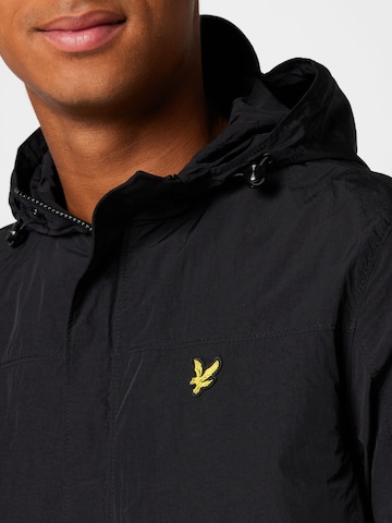 Lyle & Scott Regular fit Between-season jacket in Black