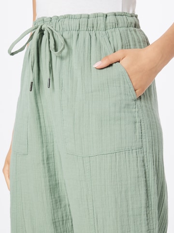 GAP Loose fit Pants in Green