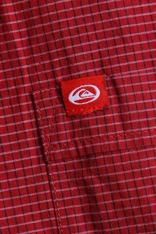 QUIKSILVER Button Up Shirt in S in Red