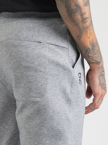 Effilé Pantalon On en gris