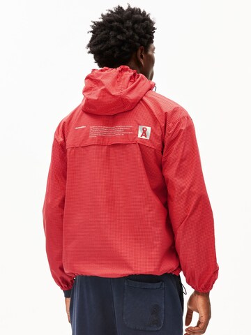 ARMEDANGELS Übergangsjacke in Rot