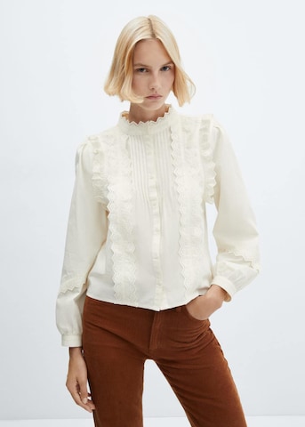 MANGO Blouse in Beige: voorkant