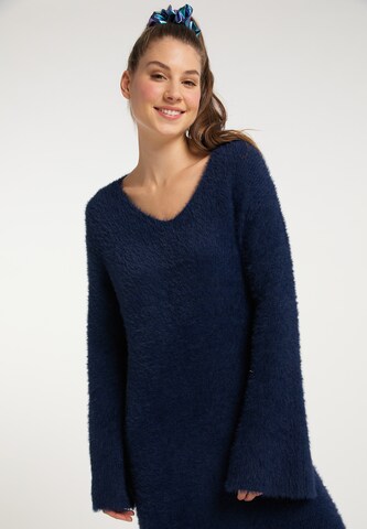 MYMO Knitted dress in Blue