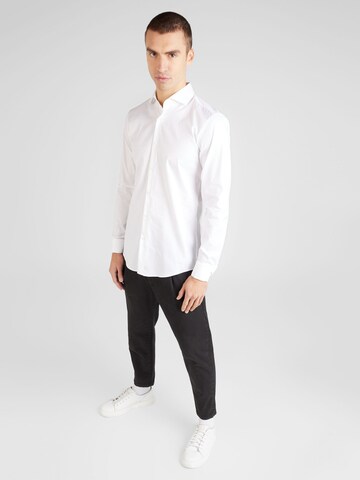 BOSS - Ajuste estrecho Camisa de negocios ' H-Hank ' en blanco