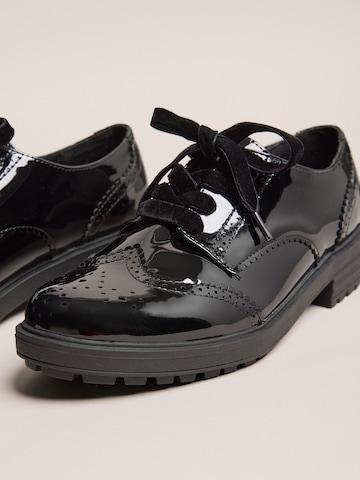 Scarpa bassa di Lipsy in nero
