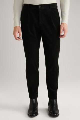 JOOP! Slim fit Pleat-Front Pants in Black: front