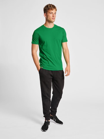 T-Shirt 'Red' Hummel en vert