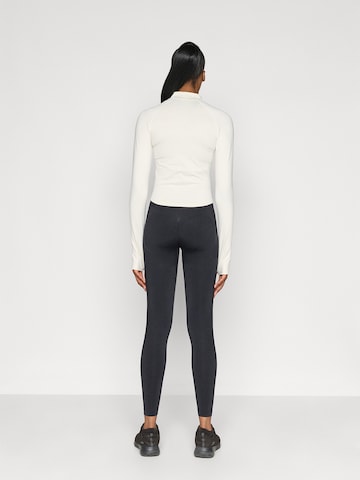 ICANIWILL Skinny Workout Pants in Black