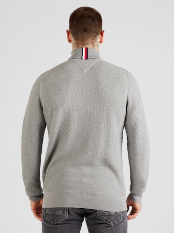 TOMMY HILFIGER Sweater in Grey