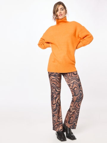 Monki - Pullover em laranja