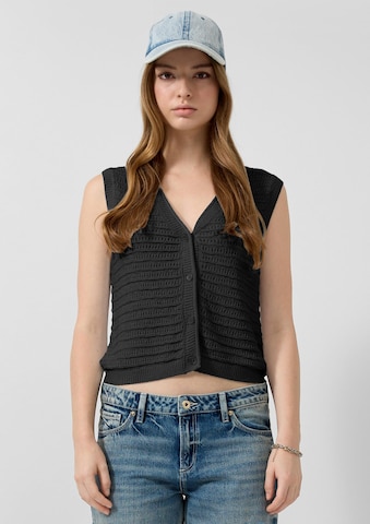 QS Vest in Black: front