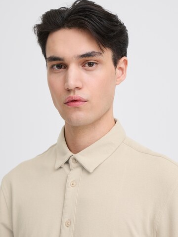 Casual Friday Kitsas lõige Triiksärk 'CF Arthur', värv beež