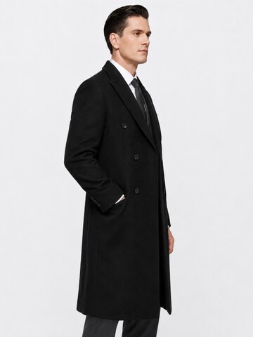 ALLTHEMEN Winter Coat 'Herbstwende' in Black