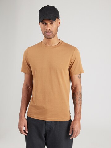 MUSTANG Μπλουζάκι 'Austin' σε καφέ: μπροστά