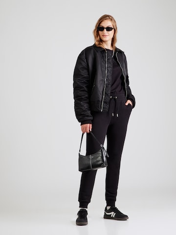 ARMANI EXCHANGE Дънки Tapered Leg Панталон в черно