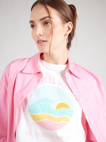 PIECES - Camisa 'PCBANDA' em branco