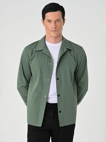 Antioch Regular fit Button Up Shirt in Green