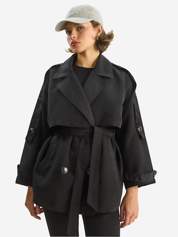 Bianco Lucci Tussenmantel in Zwart: voorkant