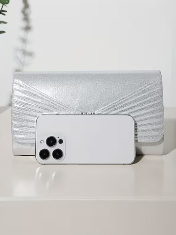 Tomshop24-7 Clutch 'Freya' in Silver