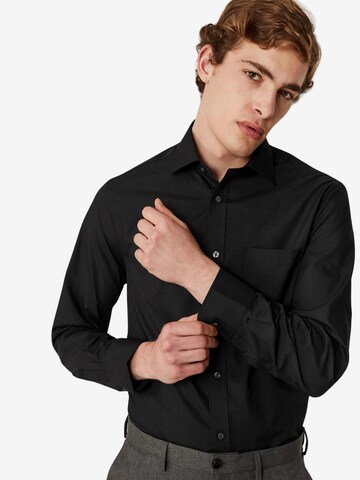 Marks & Spencer Slim Fit Hemd in Schwarz