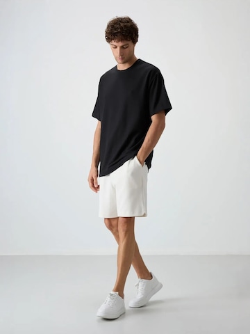 Tommy Life Shirt in Black