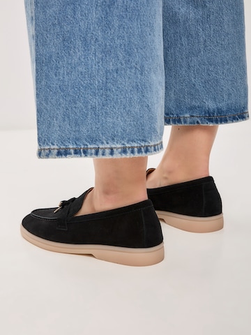 Mocassin CESARE GASPARI en noir
