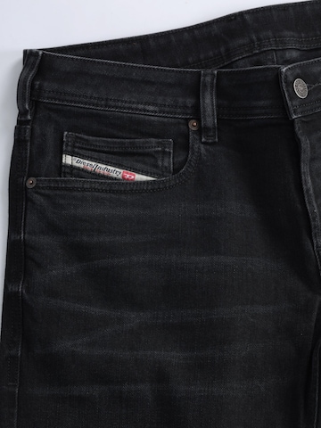 Bootcut Jeans 'SLIM 2007 ZATINY-X' di DIESEL in nero