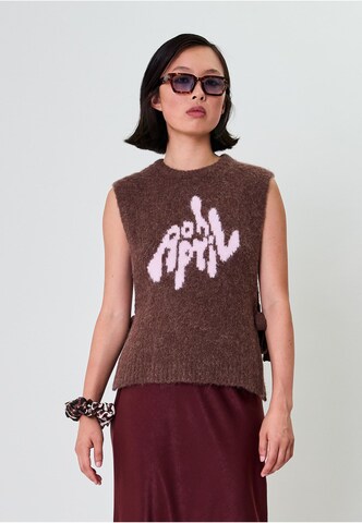 Pull-over 'Moxie' OH APRIL en marron : devant