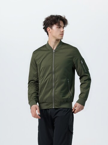Youthup Between-Season Jacket in Green