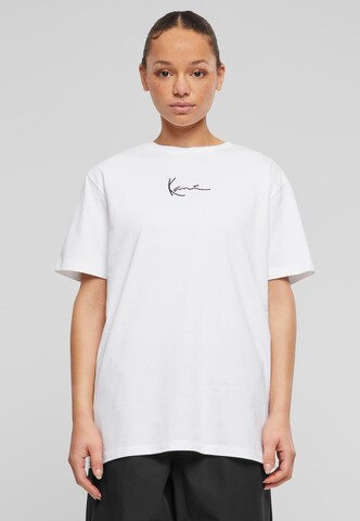 Karl Kani T-shirt i vit: framsida