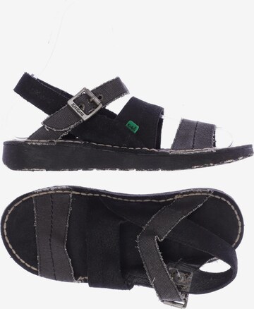 Kickers Sandalen 37 in Schwarz: predná strana