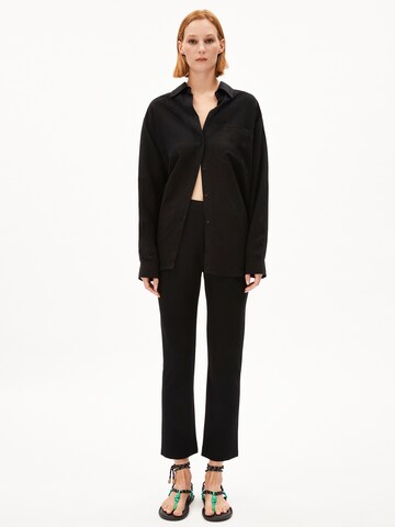 ARMEDANGELS Regular Trousers in Black