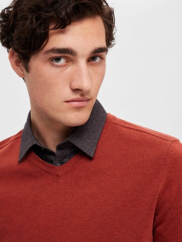 SELECTED HOMME Pullover 'Berg' in Braun