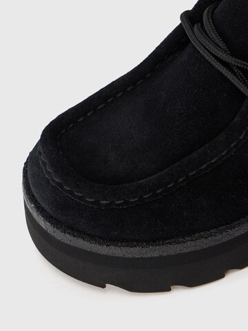 juoda Clarks Originals Batai su raišteliais 'Meare Walla'